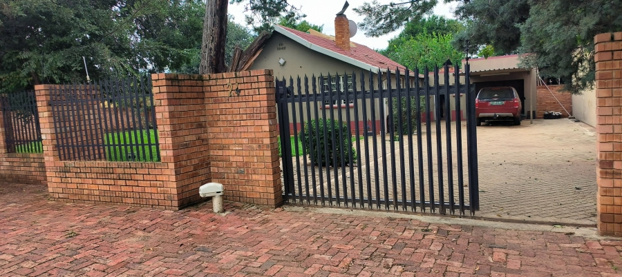 3 Bedroom Property for Sale in Stilfontein North West